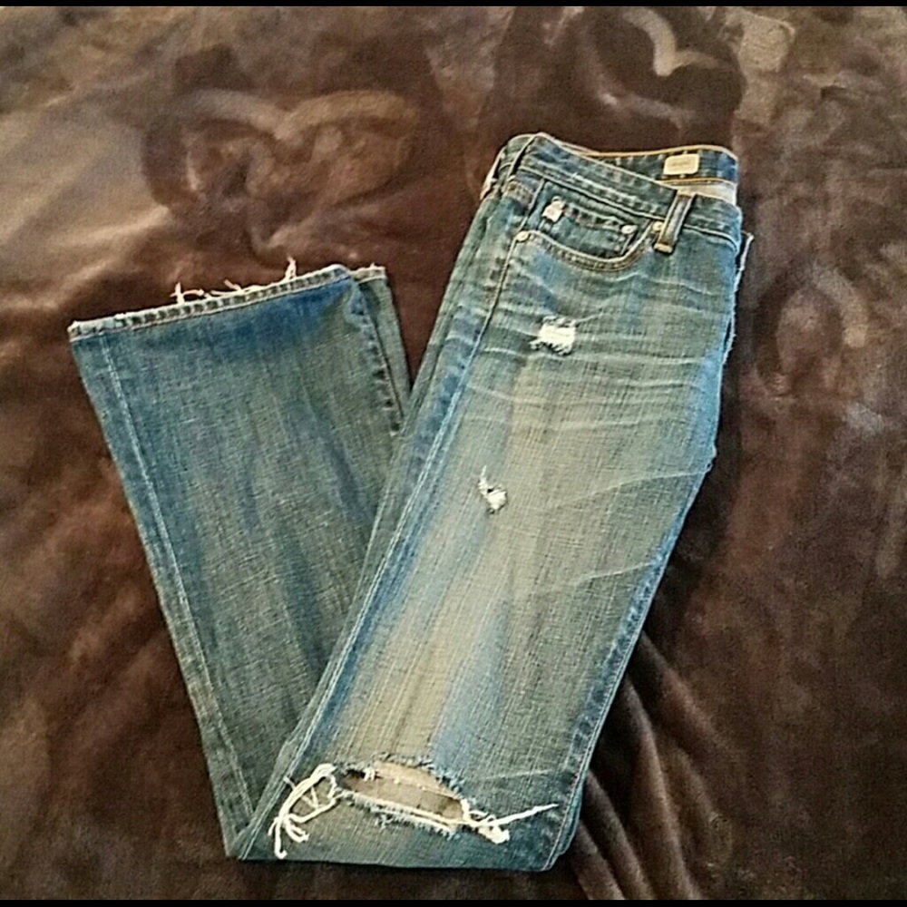 EUC  !AG destroyed jeans size 28.